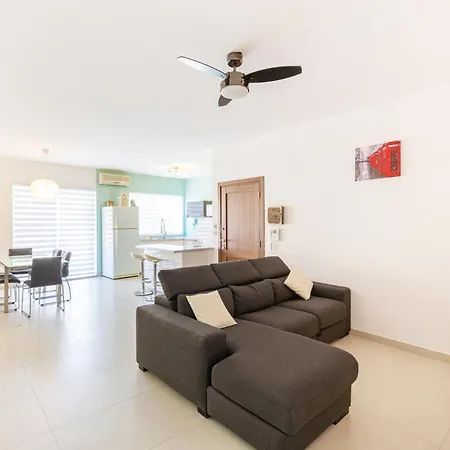 Centre Court Apartment Is-Swieqi